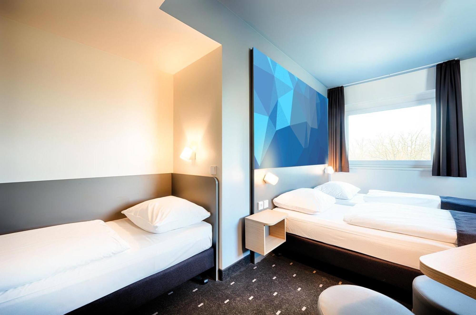 B&B Hotel Stuttgart-Vaihingen Ngoại thất bức ảnh