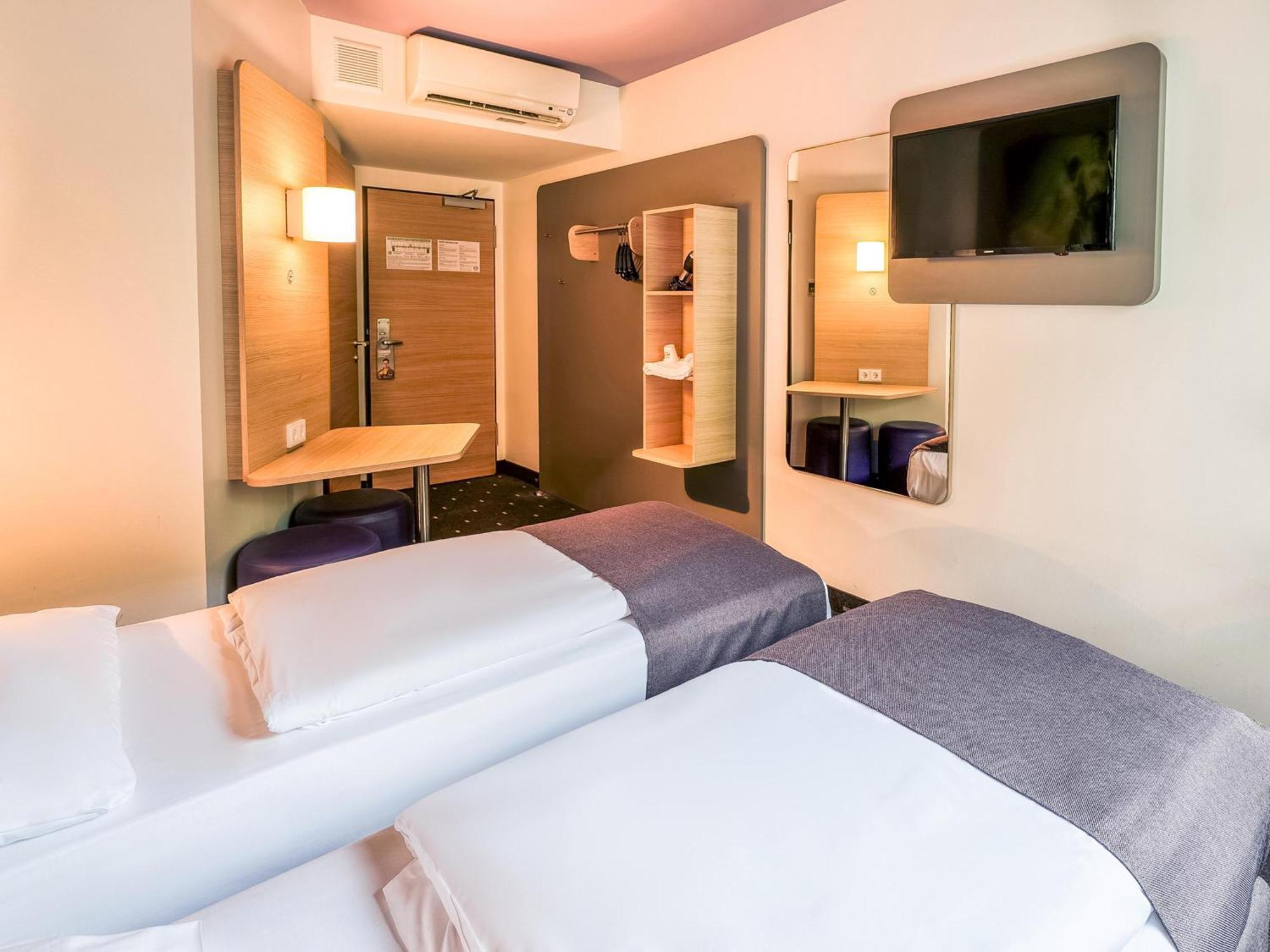 B&B Hotel Stuttgart-Vaihingen Ngoại thất bức ảnh