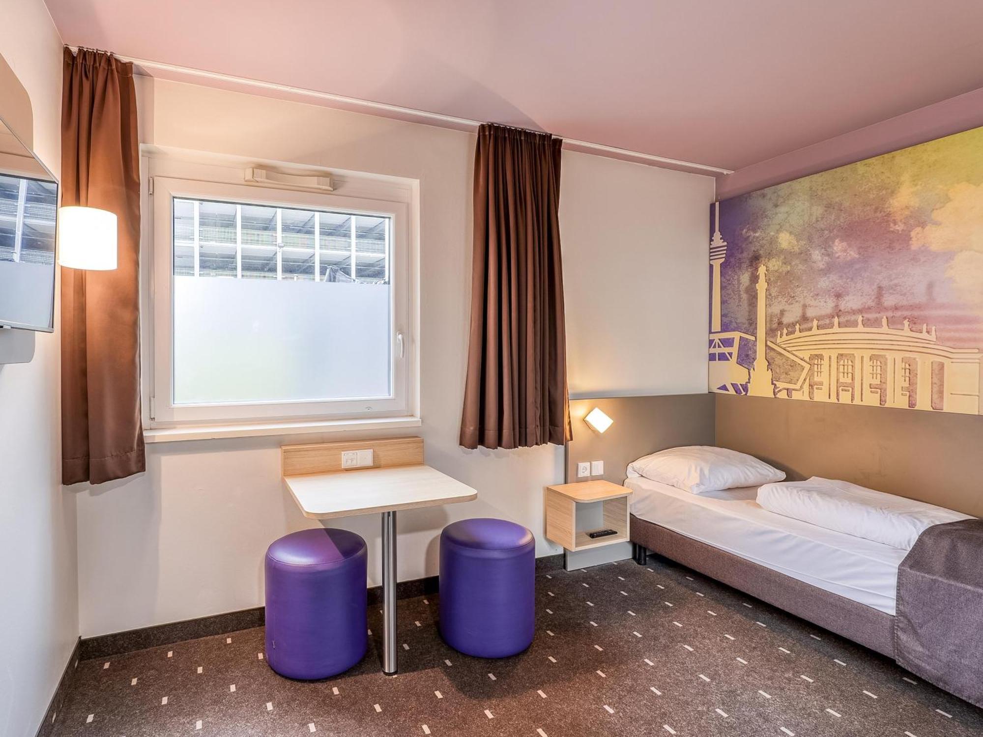 B&B Hotel Stuttgart-Vaihingen Ngoại thất bức ảnh