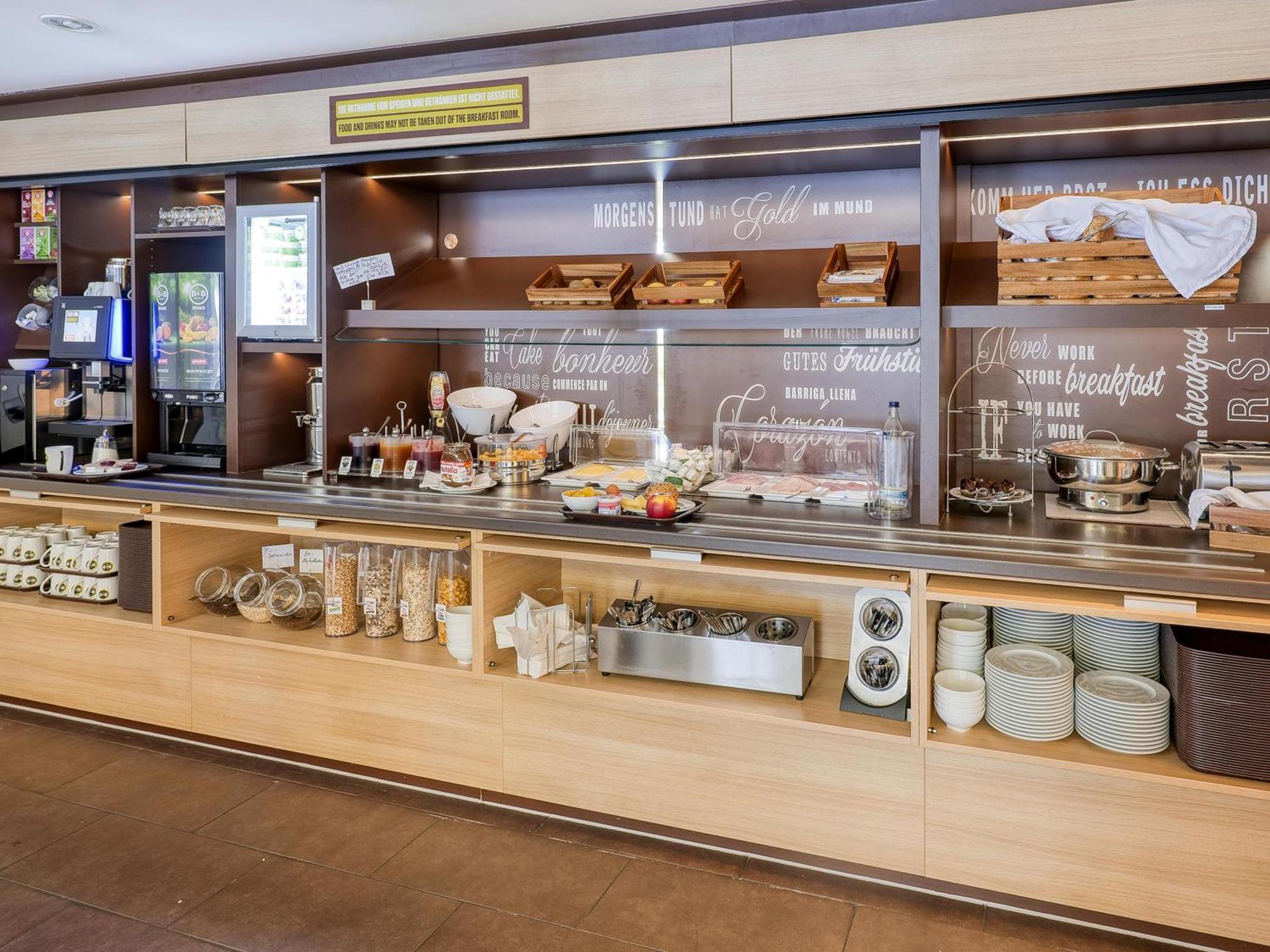 B&B Hotel Stuttgart-Vaihingen Ngoại thất bức ảnh