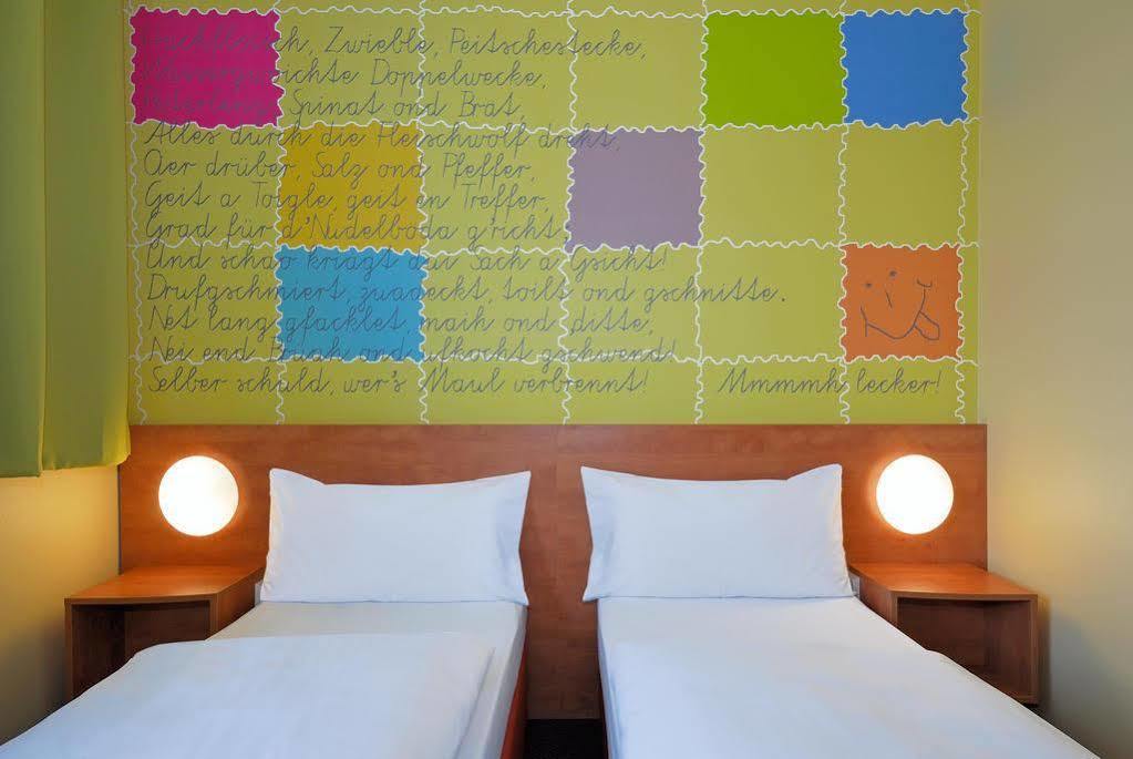 B&B Hotel Stuttgart-Vaihingen Ngoại thất bức ảnh